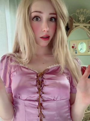 it’s not #rapunzel #rapunzelcosplay #tangled #cosplay 
