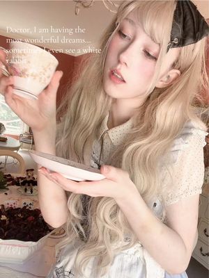 tiktok won’t like it because i put to much effort into it #alice #aliceinwonderlandcosplay #cosplay #cosplay 