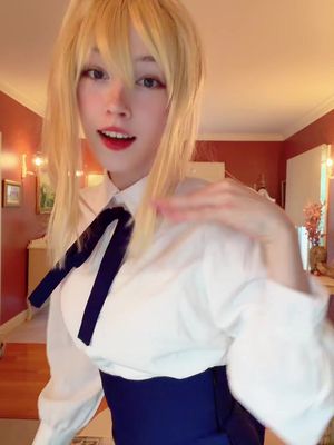 #cosplay #saber #fate  i don’t like how this looks on me 