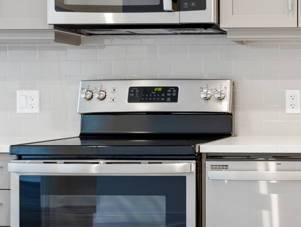 Display of an appliance in a kitchen